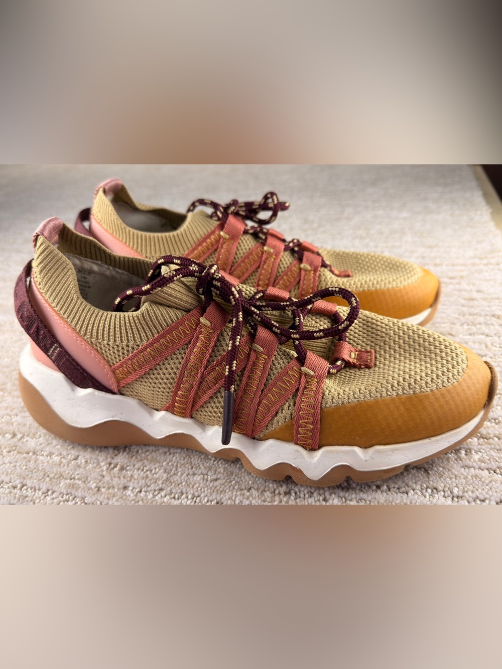 Madewell Womenâs Field Knit Desert Dune Sneakers Size 8.5/39